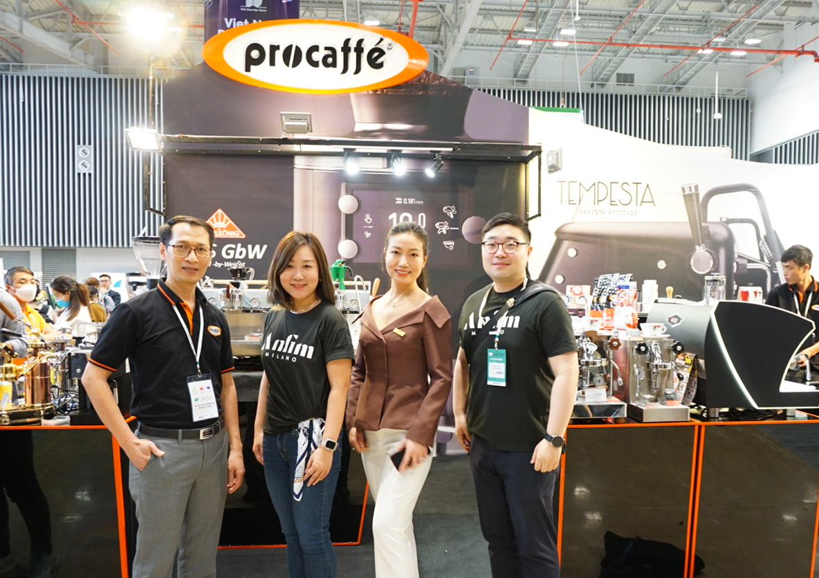 Hợp tác sâu rộng giữa Procaffe và Mahlkonig. Procaffe - đối tác chiến lược, nhà nhập khẩu và phân phối chính thức sản phẩm máy xay cà phê Mahlkonig tại Việt Nam. 