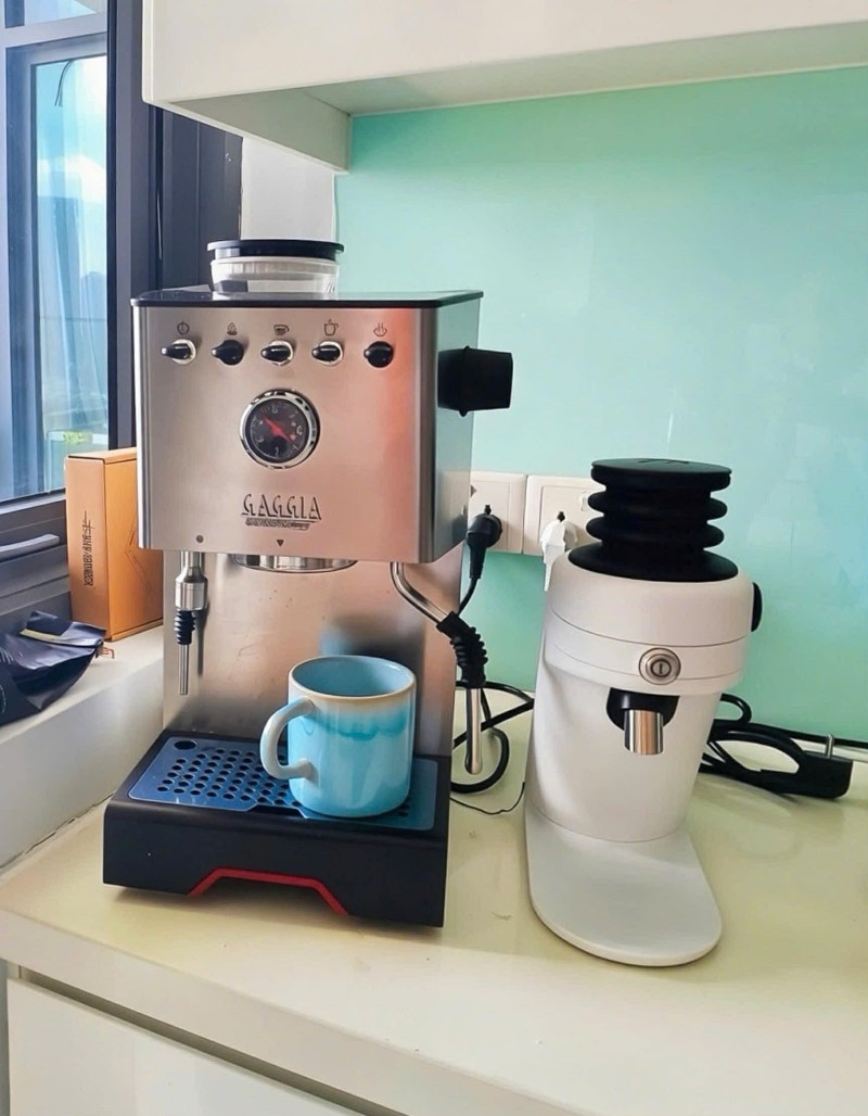 Combo máy pha cà phê Gaggia Classic GT và Mahlkonig X64 SD