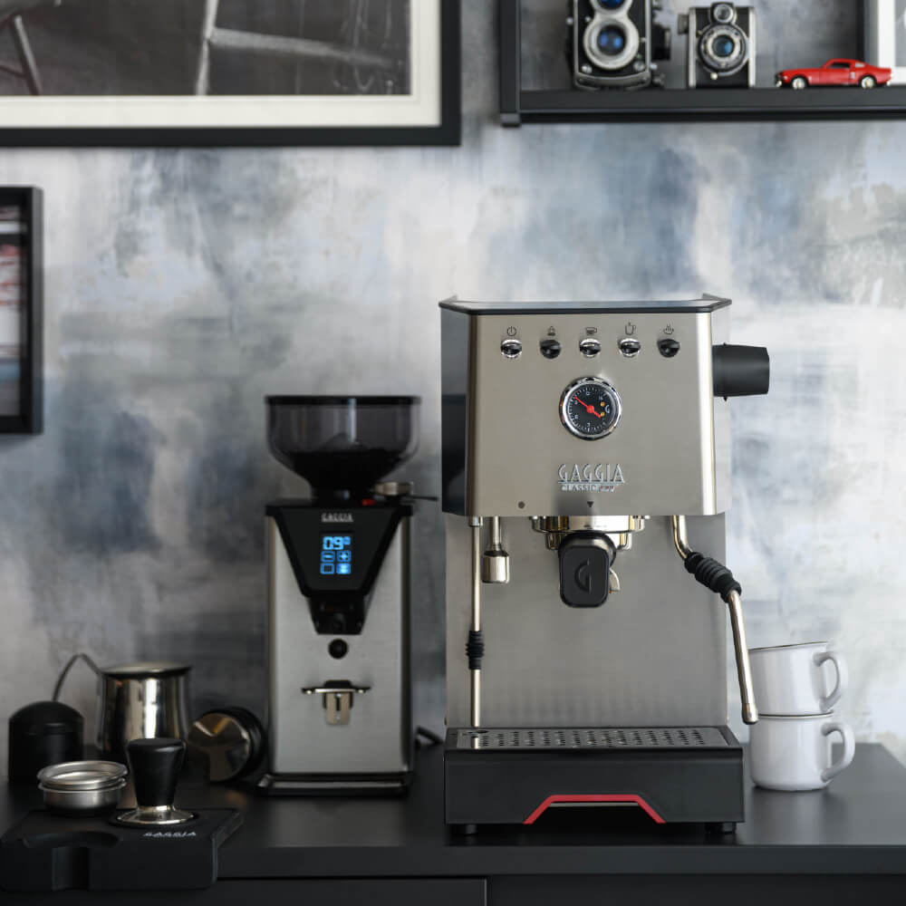 Máy pha cà phê thê thế mới - Gaggia Classic GT
