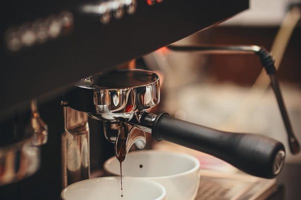 Review máy pha cà phê 1 group: Hướng dẫn chọn mua máy pha cà phê chuyên nghiệp phù hợp cho quán