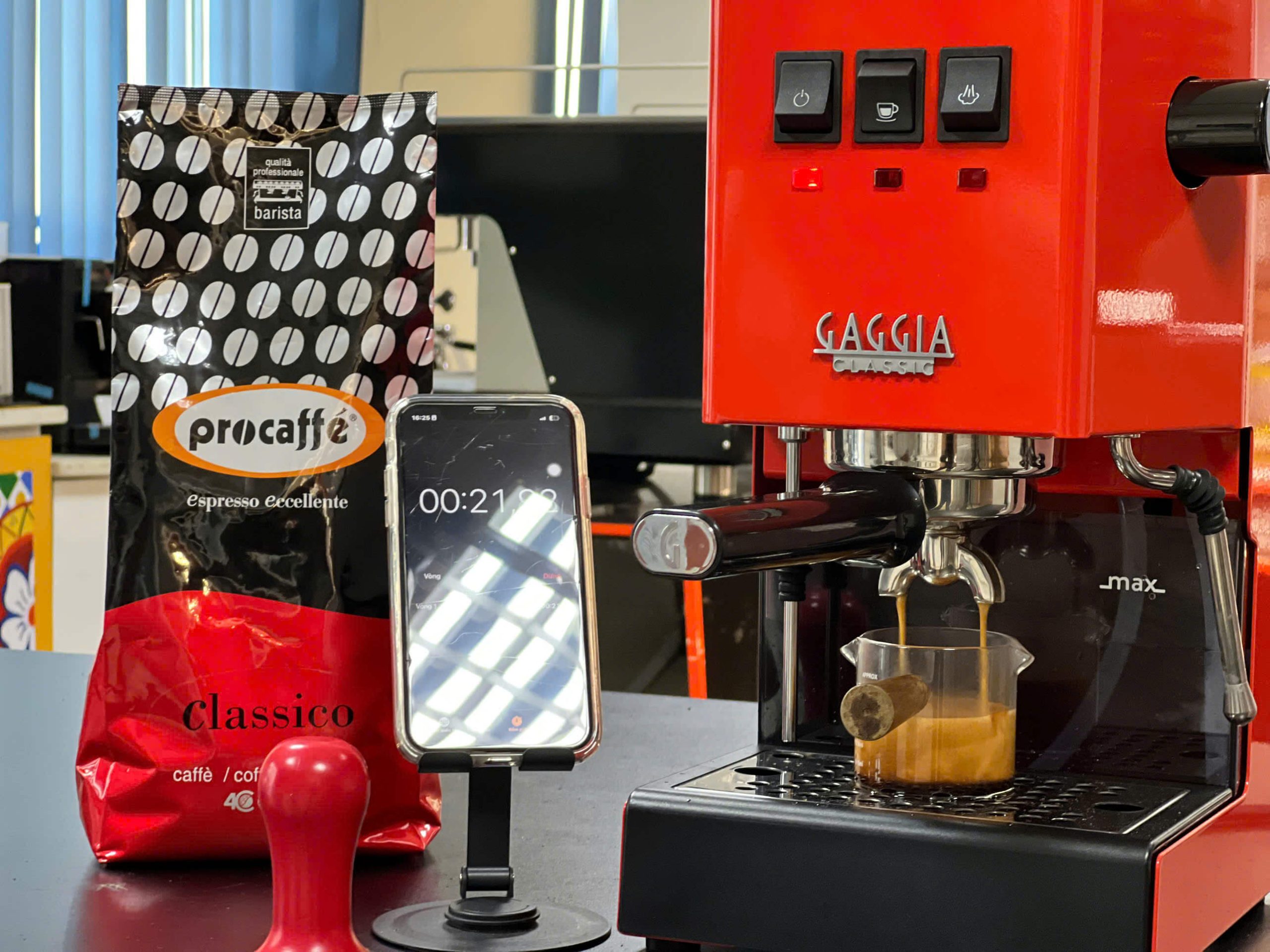 máy pha cà phê gaggia e24